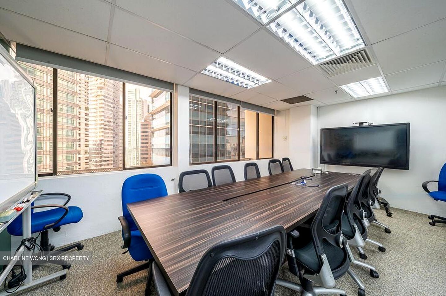 International Plaza (D2), Office #484655491
